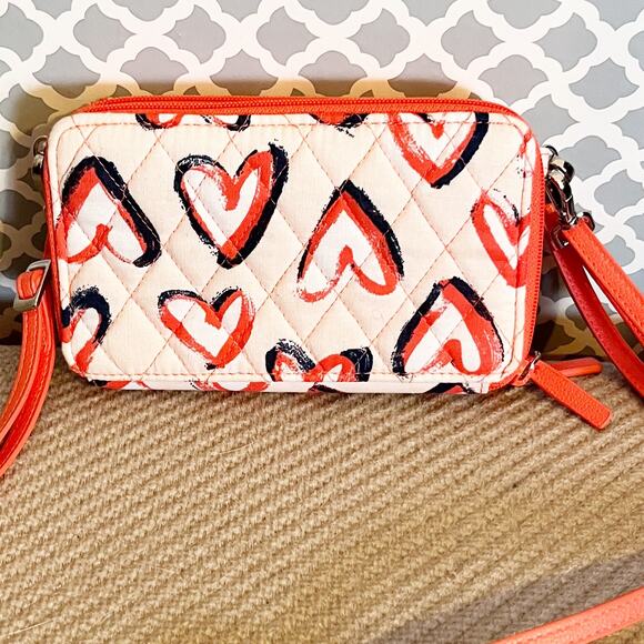 VERA BRADLEY Iced Hearts 3 in 1 Crossbody Bag, NWOT! - Picture 4 of 9